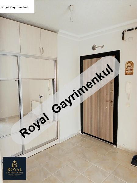 temelli̇ toki̇ de mantolamali bi̇nada yapili ara kat ki̇ralik 3+1